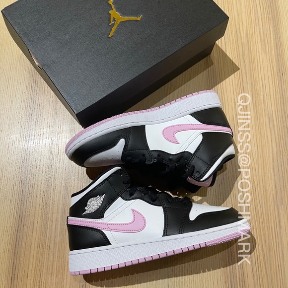 Air Jordan 1 Mid Pink - Picture 7 of 7